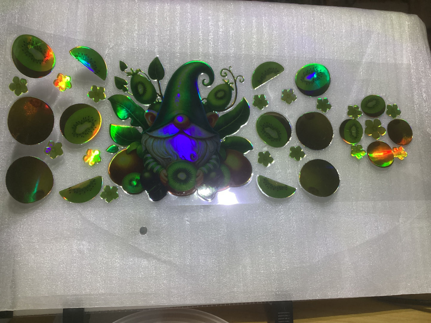 # 962 Holographic w/Lid